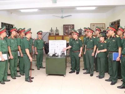 THI ĐUA LẬP CÔNG, TÔ HỒNG TRUYỀN THỐNG