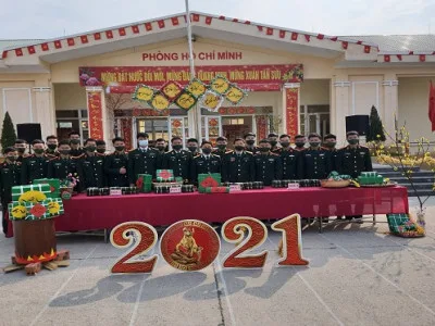 TIỂU ĐOÀN 2 TỔ CHỨC HỘI THI GÓI BÁNH CHƯNG VÀ MÂM CỖ NGÀY TẾT