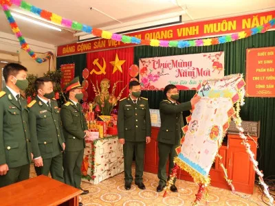HỌC VIỆN HẬU CẦN TỔ CHỨC THI BÁO TƯỜNG VỚI CHỦ ĐỀ “TUỔI XUÂN DÂNG ĐẢNG”