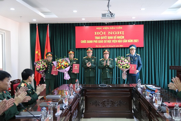 HỌC VIỆN HẬU CẦN TỔ CHỨC HỘI NGHỊ TRAO QUYẾT ĐỊNH BỔ NHIỆM CHỨC DANH PHÓ GIÁO SƯ NĂM 2021