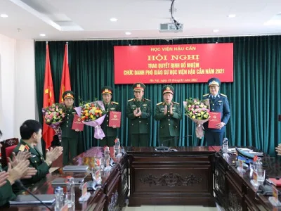 HỌC VIỆN HẬU CẦN TỔ CHỨC HỘI NGHỊ TRAO QUYẾT ĐỊNH BỔ NHIỆM CHỨC DANH PHÓ GIÁO SƯ NĂM 2021