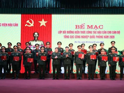HỌC VIỆN HẬU CẦN TỔ CHỨC BẾ MẠC LỚP BỒI DƯỠNG KIẾN THỨC CÔNG TÁC HẬU CẦN CHO CÁN BỘ TỔNG CỤC CÔNG NGHIỆP QUỐC PHÒNG