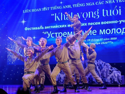 HỌC VIỆN HẬU CẦN ĐẠT THÀNH TÍCH XUẤT SẮC TRONG LIÊN HOAN HÁT TIẾNG ANH, TIẾNG NGA CÁC NHÀ TRƯỜNG QUÂN ĐỘI NĂM 2020