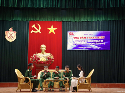 ĐOÀN CƠ SỞ TIỂU ĐOÀN 1 TỔ CHỨC TỌA ĐÀM THANH NIÊN HƯỞNG ỨNG NGÀY PHÁP LUẬT VIỆT NAM