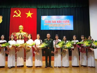 TIỂU ĐOÀN 1 TỔ CHỨC GIAO LƯU VĂN NGHỆ CHÀO MỪNG 90 NĂM NGÀY THÀNH LẬP HỘI LIÊN HIỆP PHỤ NỮ VIỆT NAM