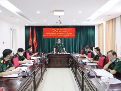 ĐẨY MẠNH ỨNG DỤNG THÀNH TỰU CÁCH MẠNG CÔNG NGHIỆP LẦN THỨ TƯ, XÂY DỰNG NHÀ TRƯỜNG THÔNG MINH