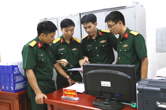 NGƯỜI ĐẢNG VIÊN SAY MÊ CÔNG NGHỆ