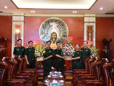HỌC VIỆN CHÚC MỪNG ĐỒNG CHÍ PHẠM ĐỨC DŨNG VÀ ĐỒNG CHÍ PHAN TÙNG SƠN NHẬN QUYẾT ĐỊNH THĂNG QUÂN HÀM CỦA CHỦ TỊCH NƯỚC