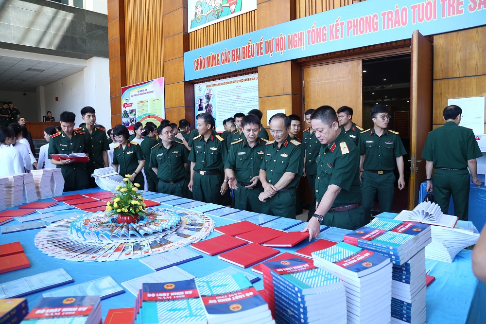 HỌC VIỆN HẬU CẦN VINH DANH CÁC CÔNG TRÌNH TUỔI TRẺ SÁNG TẠO