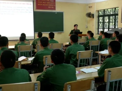 NGƯỜI THẦY TÂM HUYẾT VÀ BÌNH DỊ