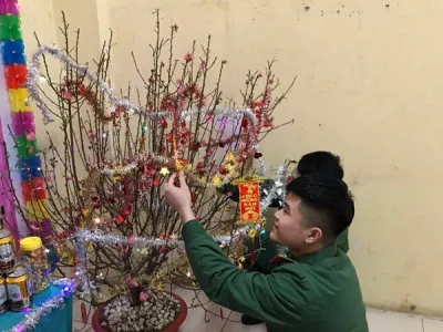 TẾT QUÂN NGŨ