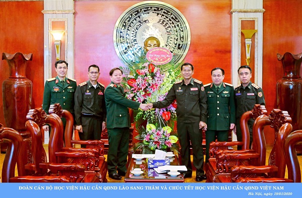 Giám đốc chính trị Học viện Hậu cần QĐND Lào chúc tết Học viện Hậu cần