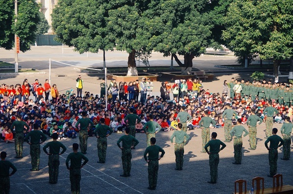 TRẢI NGHIỆM MÔI TRƯỜNG QUÂN NGŨ