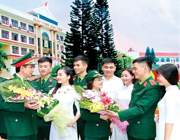 XỨNG ĐÁNG VỚI NGHỀ CAO QUÝ