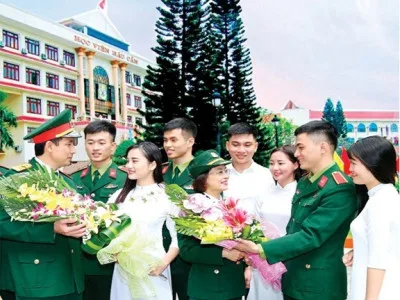 XỨNG ĐÁNG VỚI NGHỀ CAO QUÝ