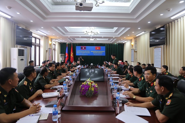 ĐOÀN TỔNG CỤC HẬU CẦN QUÂN ĐỘI NHÂN DÂN LÀO THĂM VÀ LÀM VIỆC TẠI HỌC VIỆN HẬU CẦN