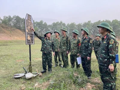 HỌC VIỆN HẬU CẦN TỔ CHỨC HUẤN LUYỆN KIẾN THỨC QUỐC PHÒNG CHO SINH VIÊN HỌC VIỆN TÀI CHÍNH NĂM 2019