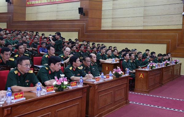 BẾ MẠC TẬP HUẤN CÔNG TÁC THAM MƯU HẬU CẦN, DOANH TRẠI CHO CÁN BỘ HẬU CẦN QUÂN ĐỘI NHÂN DÂN LÀO NĂM 2019