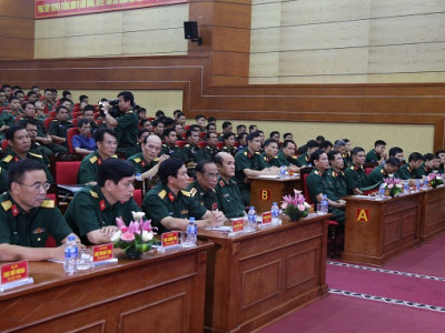 BẾ MẠC TẬP HUẤN CÔNG TÁC THAM MƯU HẬU CẦN, DOANH TRẠI CHO CÁN BỘ HẬU CẦN QUÂN ĐỘI NHÂN DÂN LÀO NĂM 2019