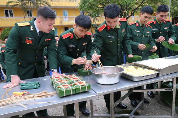 Hội nghị Tổng kết năm học 2017 - 2018, triển khai nhiệm vụ trọng tâm năm học 2018 - 2019.