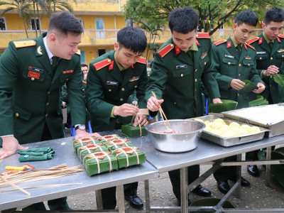Hội nghị Tổng kết năm học 2017 - 2018, triển khai nhiệm vụ trọng tâm năm học 2018 - 2019.