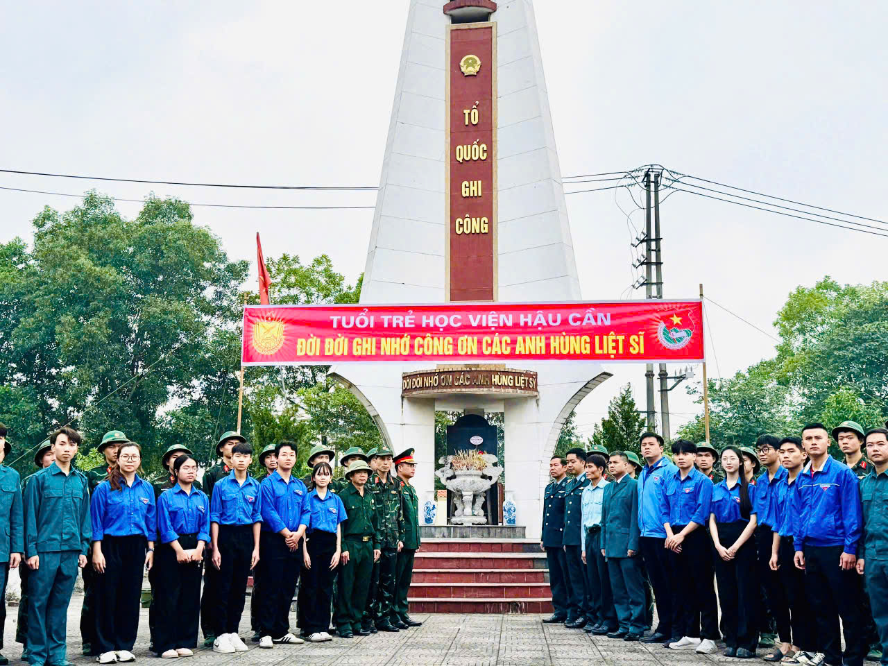 TUỔI TRẺ HỌC VIỆN HẬU CẦN TRI ÂN CÁC ANH HÙNG LIỆT SĨ