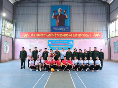 PHỤ NỮ HỌC VIỆN HẬU CẦN SÔI NỔI GIAO LƯU BÓNG CHUYỀN HƠI NỮ