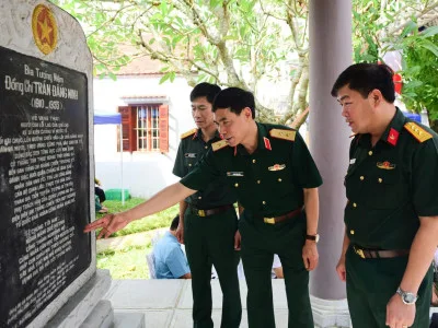 HỌC VIỆN HẬU CẦN DỰ LỄ KỶ NIỆM 115 NĂM NGÀY SINH VÀ  TƯỞNG NIỆM 70 NĂM NGÀY MẤT CỦA ĐỒNG CHÍ TRẦN ĐĂNG NINH