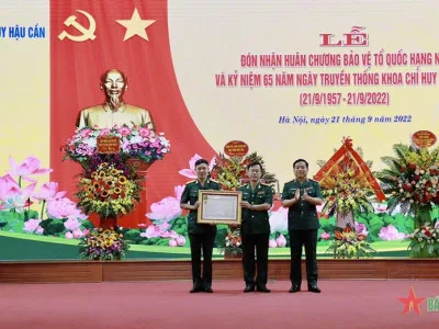 KHOA CHỈ HUY HẬU CẦN (HỌC VIỆN HẬU CẦN) ĐÓN NHẬN HUÂN CHƯƠNG BẢO VỆ TỔ QUỐC HẠNG NHÌ​