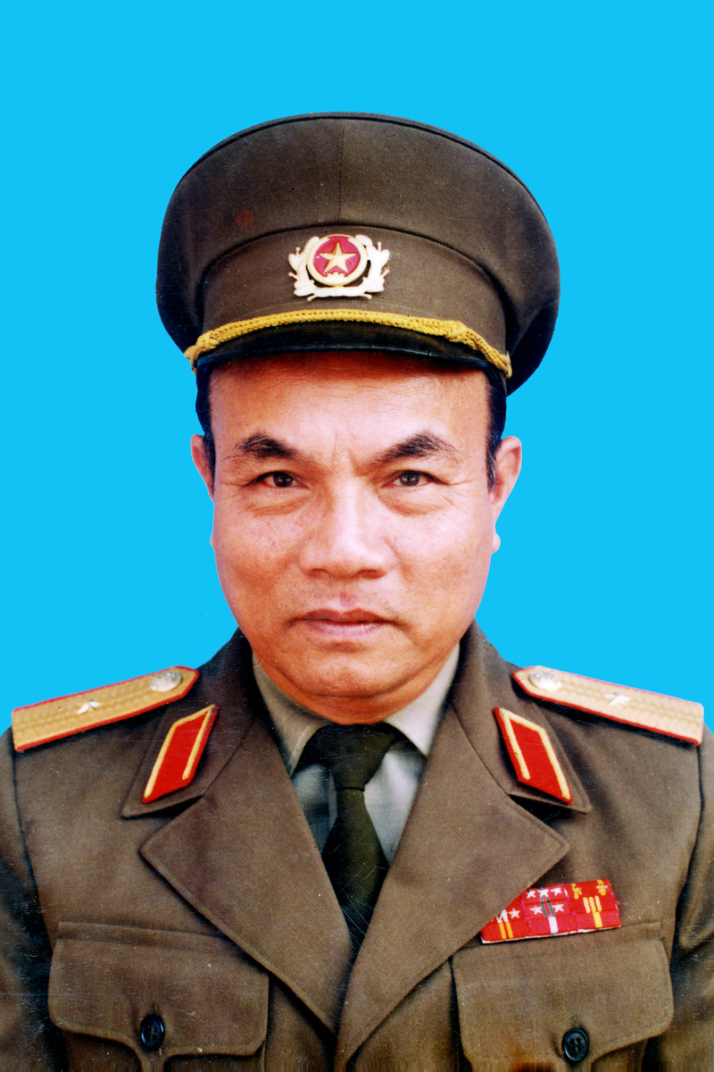 Thiếu tướng Lê Thuỷ
