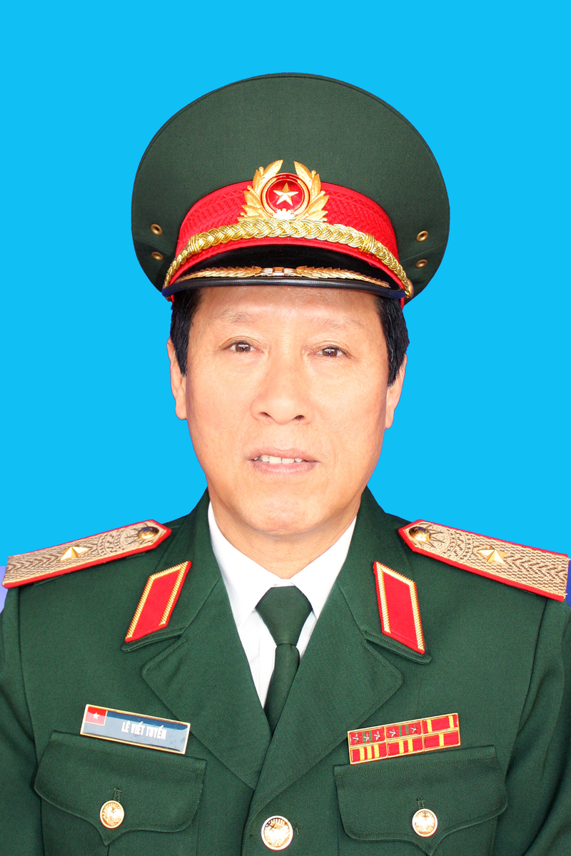 Thiếu tướng Lê Viết Tuyến