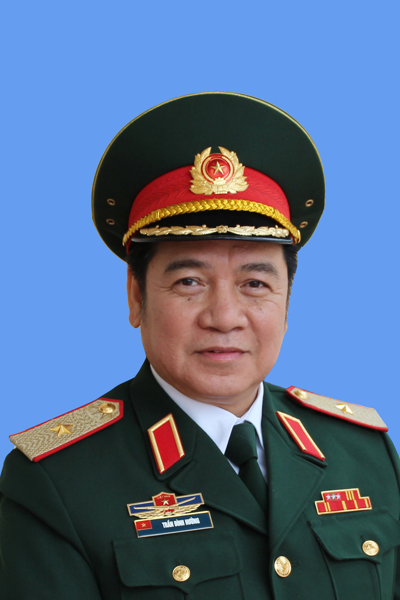 Thiếu tướng Trần Đình Hướng