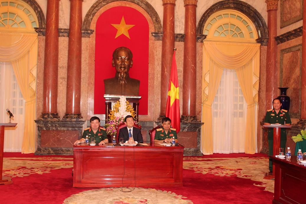 CHỦ TỊCH NƯỚC GẶP MẶT CÁN BỘ, GIẢNG VIÊN TIÊU BIỂU, HỌC VIÊN GIỎI CỦA HỌC VIỆN HẬU CẦN - Gallery - 6