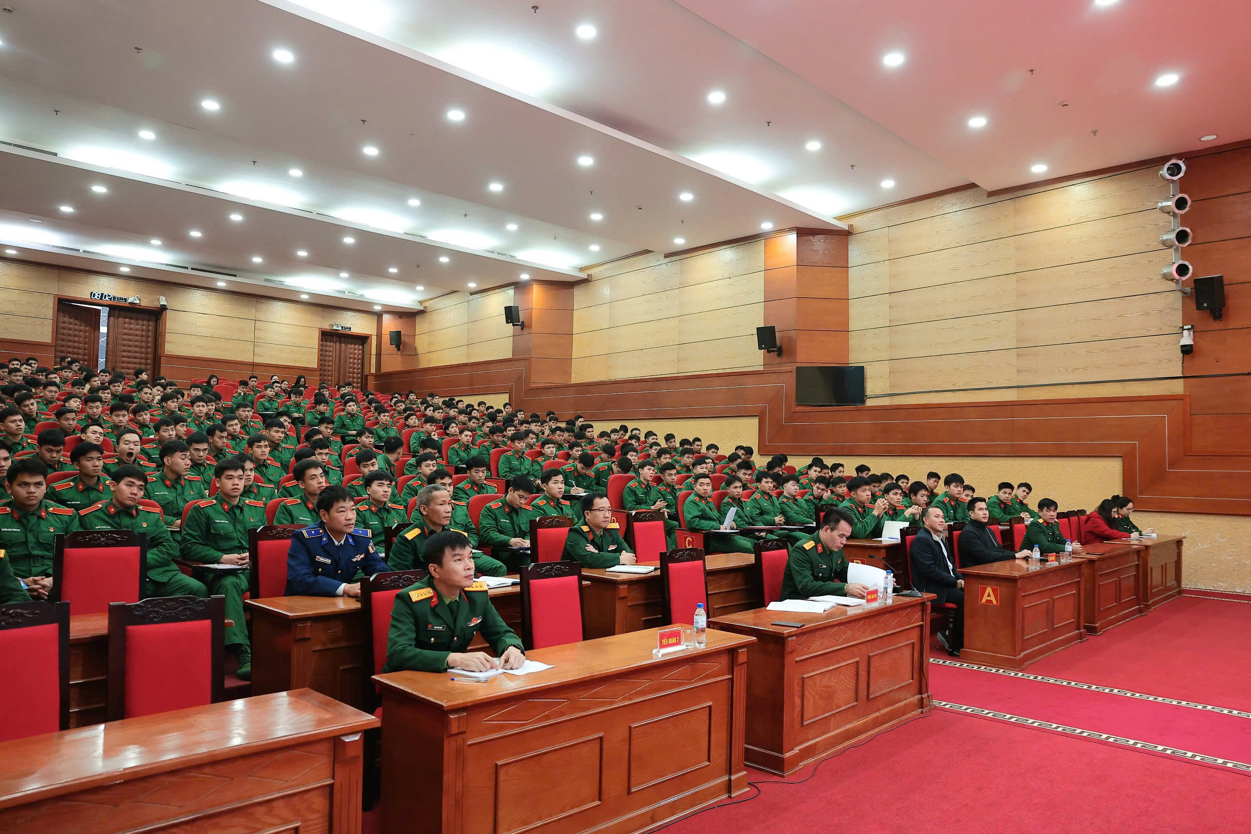 HỌC VIỆN HẬU CẦN KHAI GIẢNG KHÓA HỌC PHỔ BIẾN KIẾN THỨC NGHIỆP VỤ CHUYÊN MÔN VỀ ĐẤU THẦU NĂM 2026