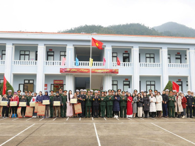 HỌC VIỆN HẬU CẦN MANG TẾT ĐẾN VỚI CÁN BỘ, CHIẾN SĨ VÀ NHÂN DÂN NƠI ĐẢO XA
