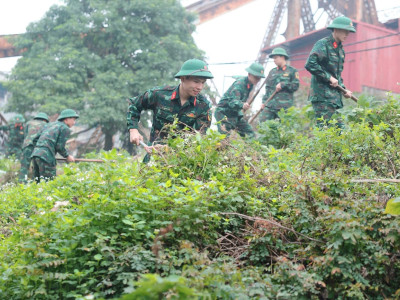 TUỔI TRẺ TIỂU ĐOÀN 3, HỌC VIỆN HẬU CẦN PHỐI HỢP XUNG KÍCH LÀM ĐẸP ĐÔ THỊ