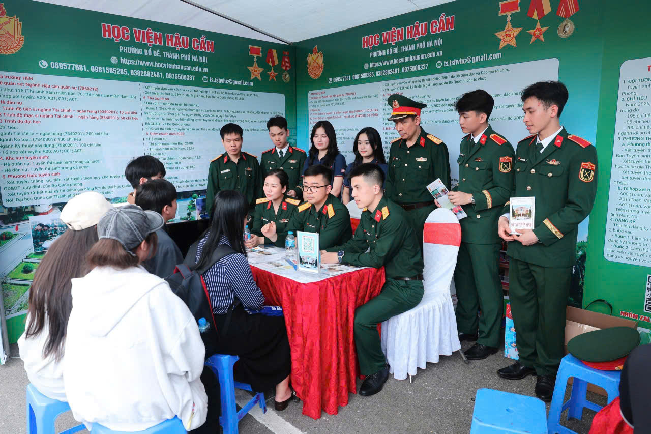 HỌC VIỆN HẬU CẦN THAM GIA NGÀY HỘI TƯ VẤN TUYỂN SINH, HƯỚNG NGHIỆP NĂM 2026 TẠI HẢI PHÒNG