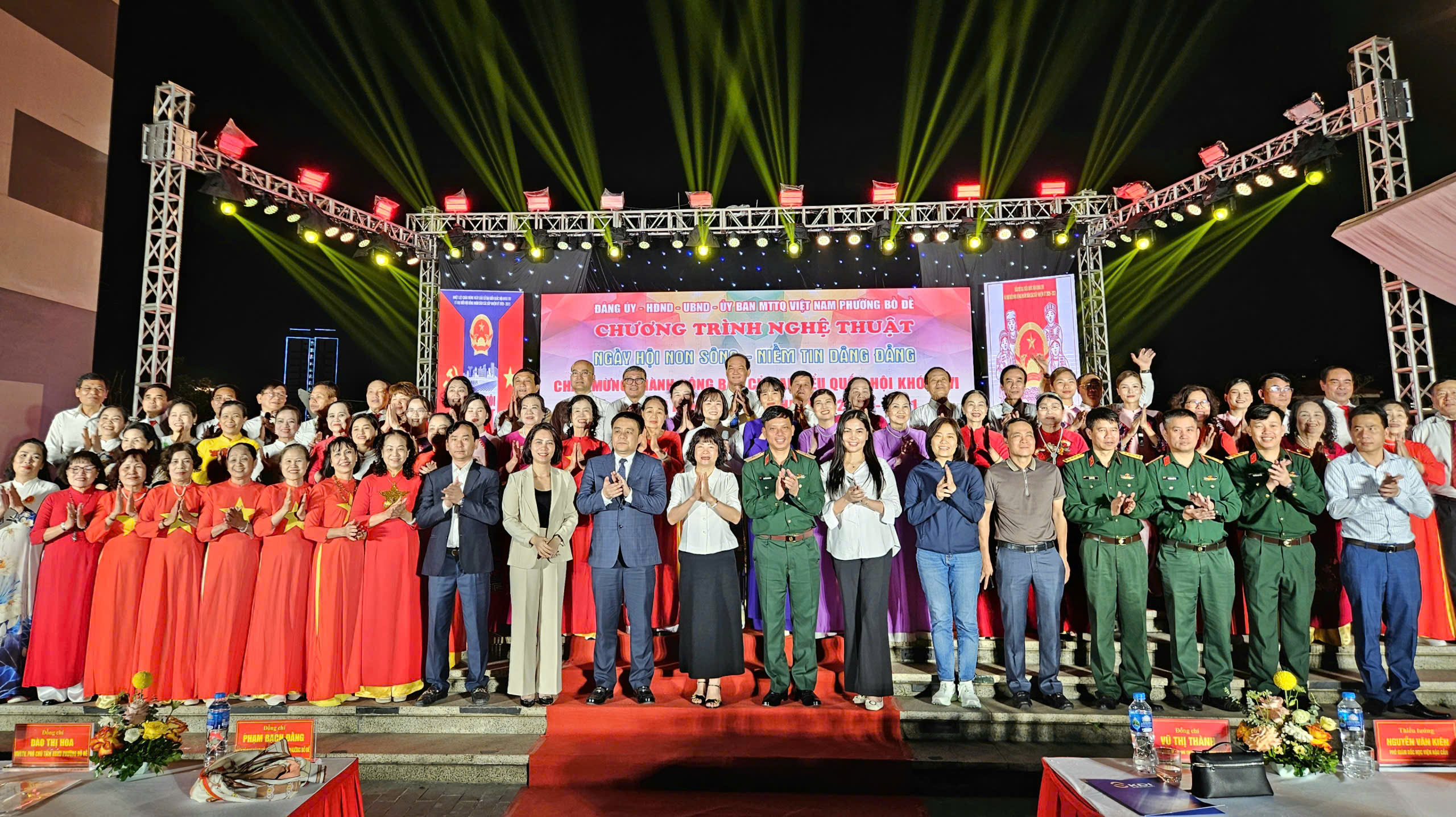 SÔI NỔI CHƯƠNG TRÌNH NGHỆ THUẬT “NGÀY HỘI NON SÔNG - NIỀM TIN DÂNG ĐẢNG” TẠI PHƯỜNG BỒ ĐỀ