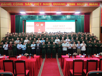 HỌC VIỆN HẬU CẦN GẶP MẶT KỶ NIỆM 75 NĂM NGÀY TRUYỀN THỐNG NGÀNH XE MÁY - VẬN TẢI QUÂN SỰ