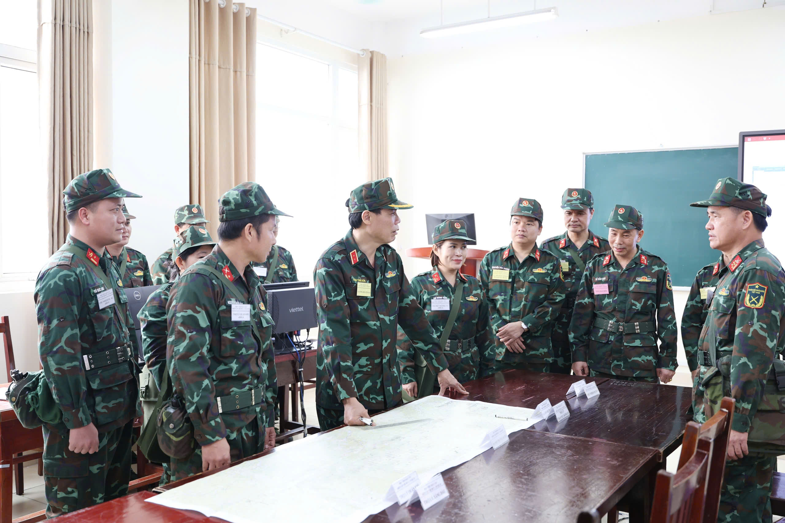 BAN CHỈ ĐẠO DIỄN TẬP H-26A KIỂM TRA, CHỈ ĐẠO, ĐỘNG VIÊN CÁC KHUNG DIỄN TẬP