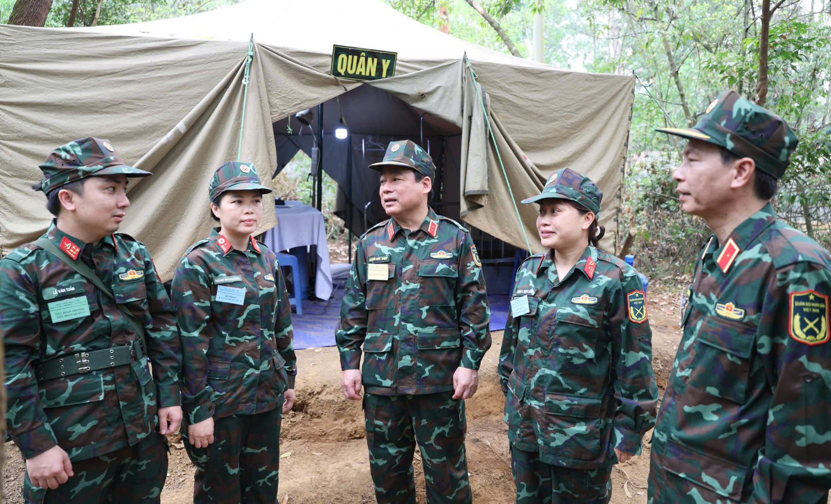 ĐIỂM TỰA TINH THẦN TRÊN THAO TRƯỜNG DIỄN TẬP H-26A