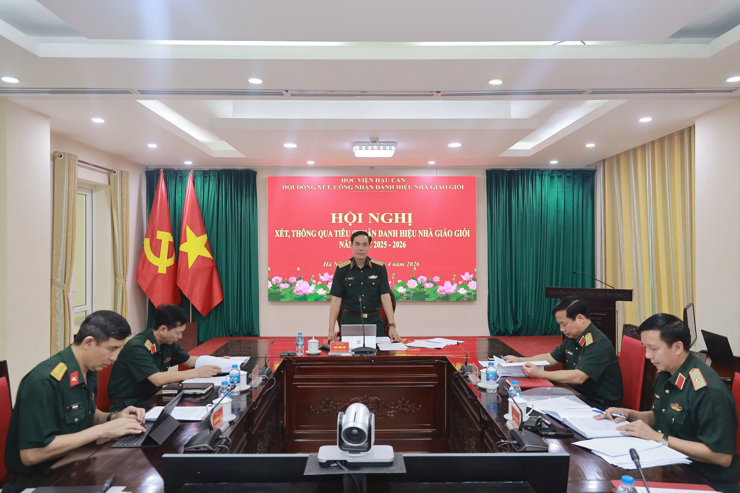 HỌC VIỆN HẬU CẦN XÉT, CÔNG NHẬN DANH HIỆU NHÀ GIÁO GIỎI CÁC CẤP NĂM HỌC 2025 - 2026