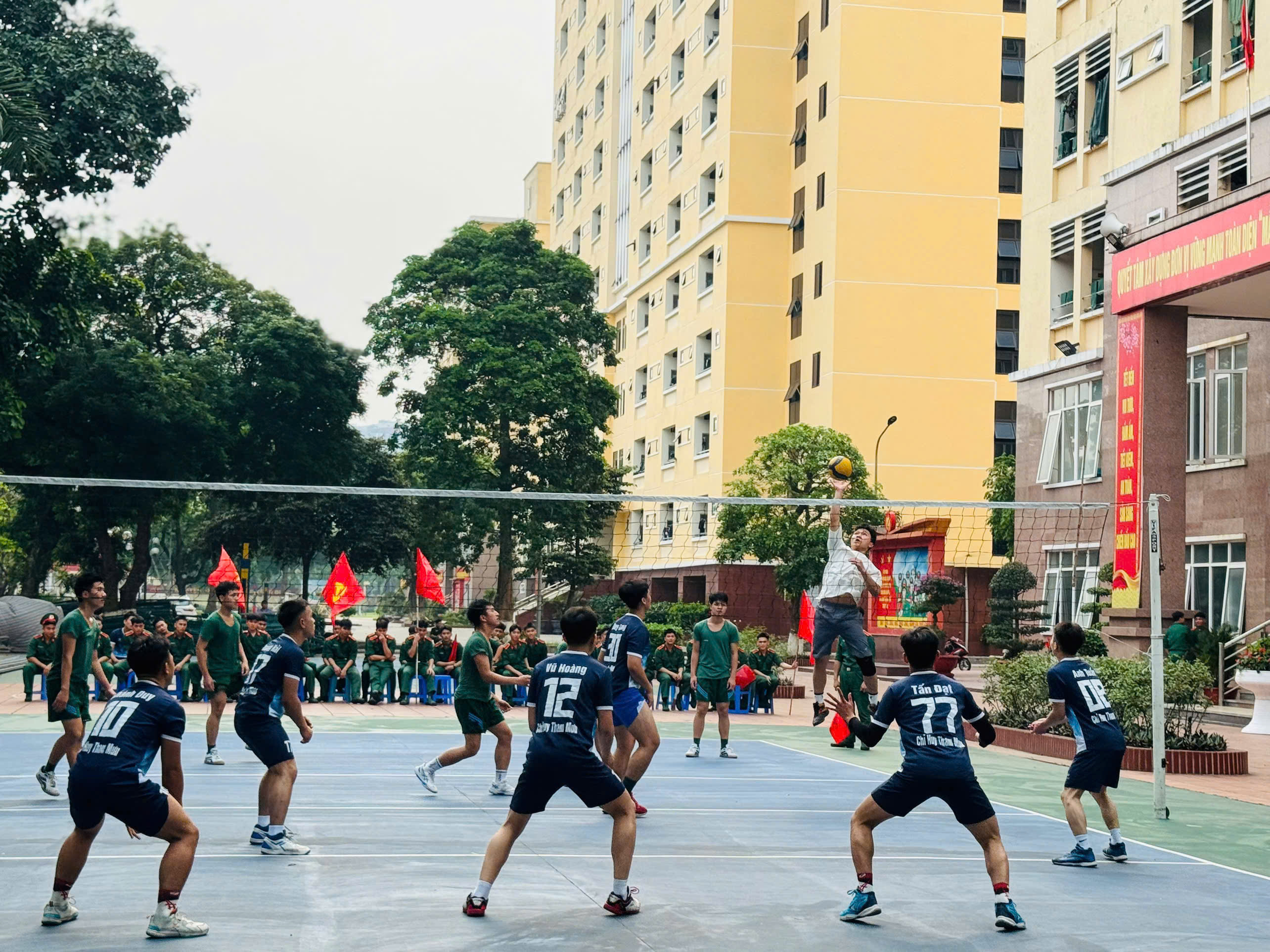 TUỔI TRẺ HỌC VIỆN HẬU CẦN SÔI NỔI CÁC HOẠT ĐỘNG THI ĐẤU, GIAO LƯU THỂ THAO CHÀO MỪNG DỊP LỄ GIỖ TỔ HÙNG VƯƠNG 10/3