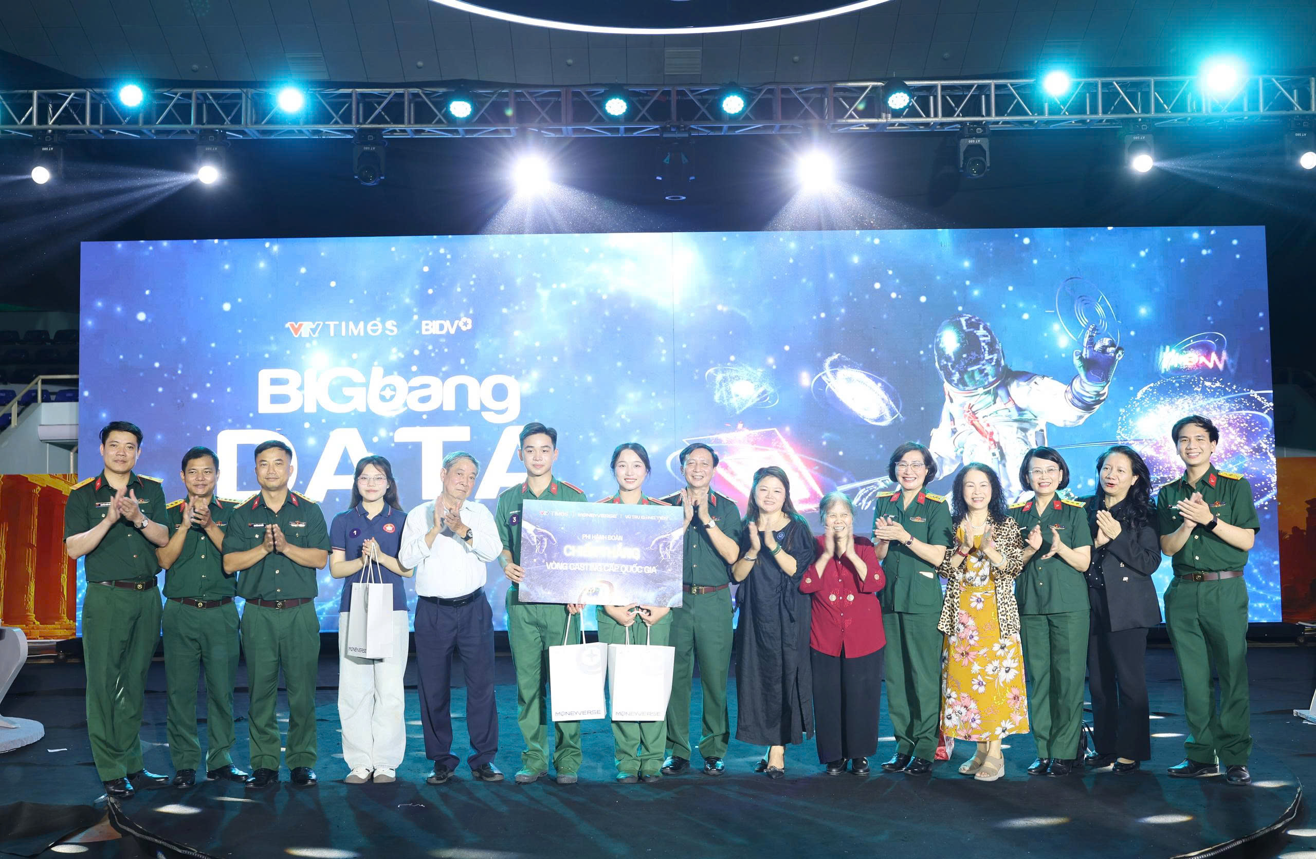 HỌC VIỆN HẬU CẦN LẦN ĐẦU THAM GIA, XUẤT SẮC VÀO TỨ KẾT CUỘC THI “VŨ TRỤ ĐỒNG TIỀN”
