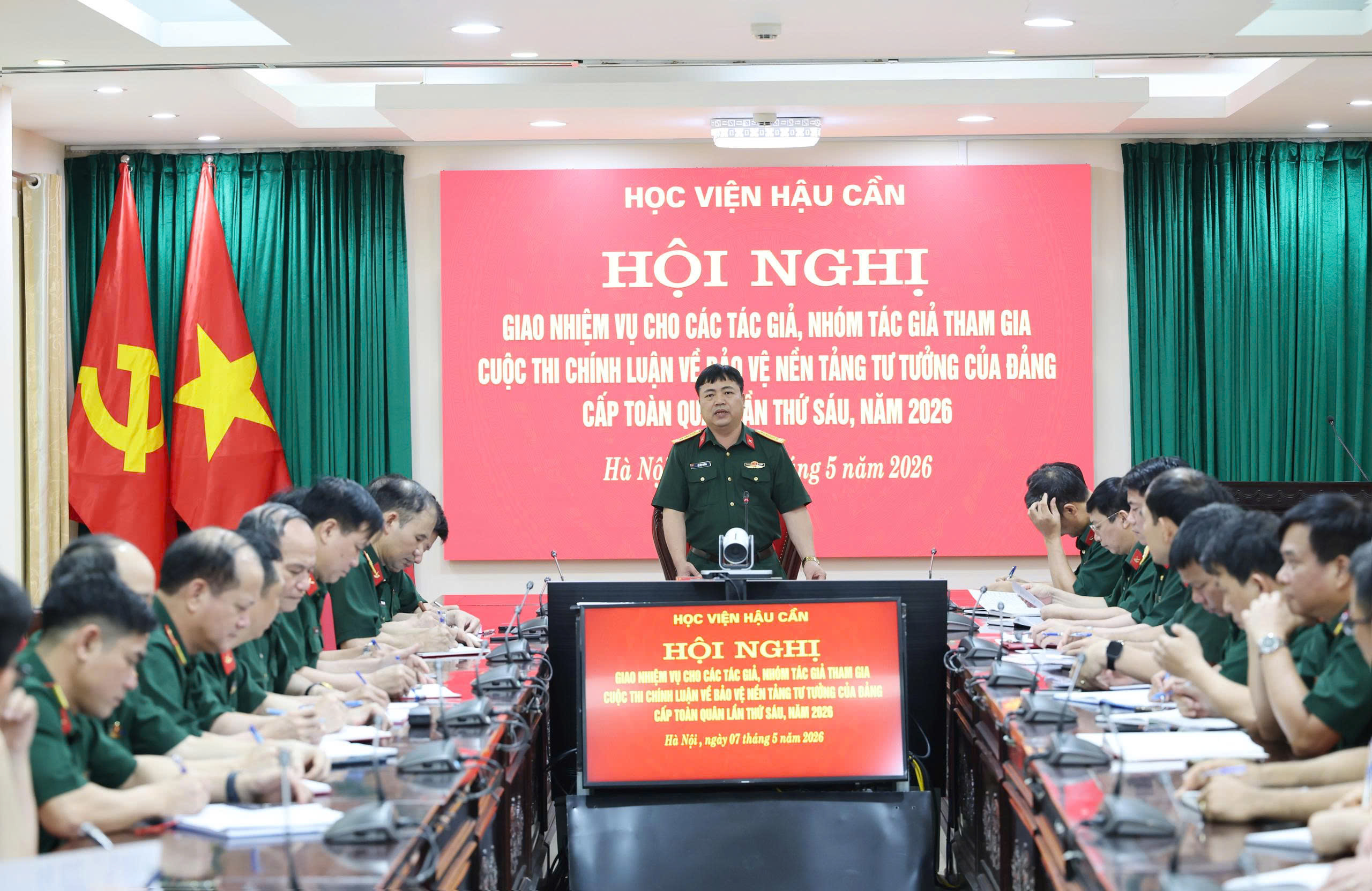 HỌC VIỆN HẬU CẦN KHẲNG ĐỊNH BẢN LĨNH, CHIỀU SÂU LÝ LUẬN QUA CÁC TÁC PHẨM THAM GIA CUỘC THI CHÍNH LUẬN VỀ BẢO VỆ NỀN TẢNG TƯ TƯỞNG CỦA ĐẢNG