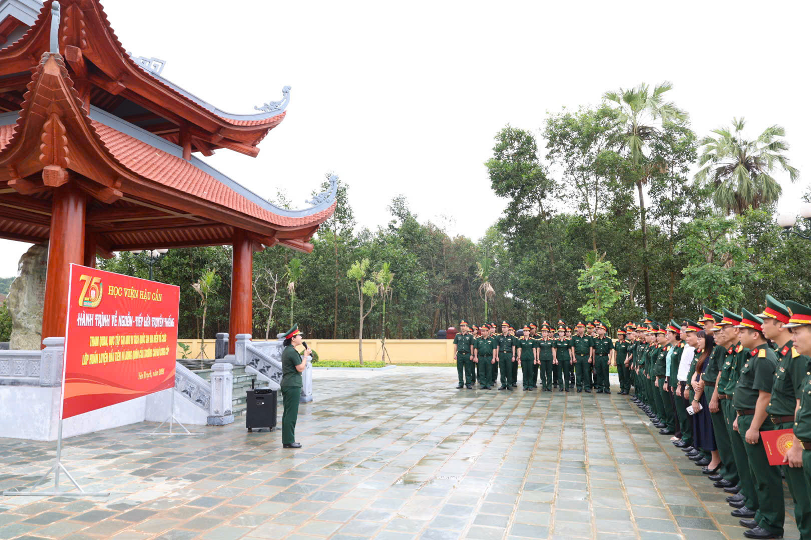 HỌC VIỆN HẬU CẦN: TỪ HÀNH TRÌNH VỀ NGUỒN ĐẾN NHỮNG PHẦN QUÀ NGHĨA TÌNH