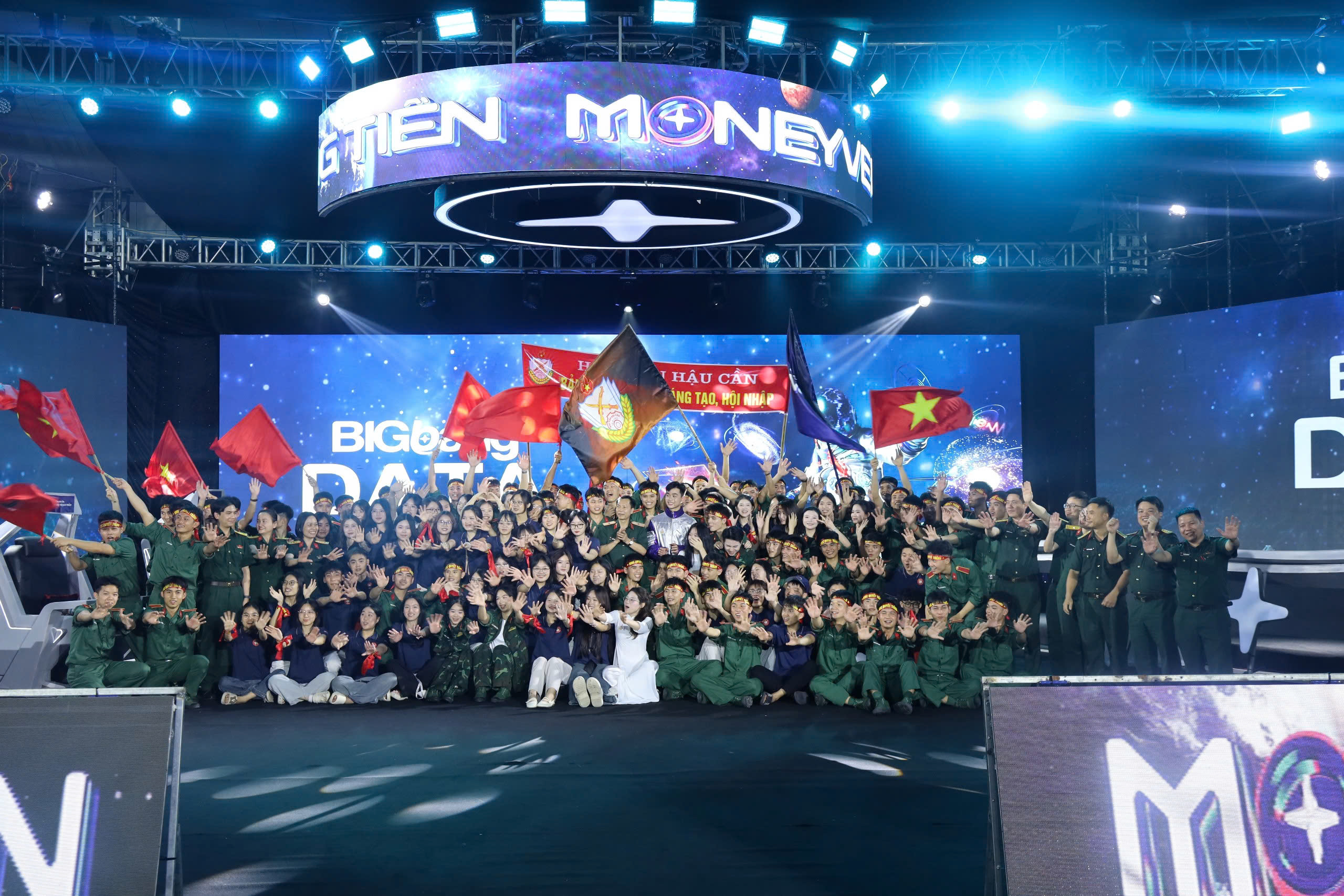 DẤU ẤN BẢN LĨNH, TRÍ TUỆ CỦA HỌC VIỆN HẬU CẦN TẠI CHƯƠNG TRÌNH “VŨ TRỤ ĐỒNG TIỀN”