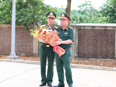 THƯỢNG TƯỚNG NGUYỄN QUANG NGỌC KIỂM TRA TẠI HỌC VIỆN HẬU CẦN