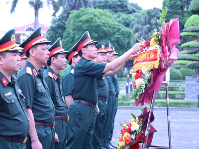 Khắc ghi lời Bác dạy, xây dựng Học viện Hậu cần vững mạnh toàn diện, mẫu mực tiêu biểu
