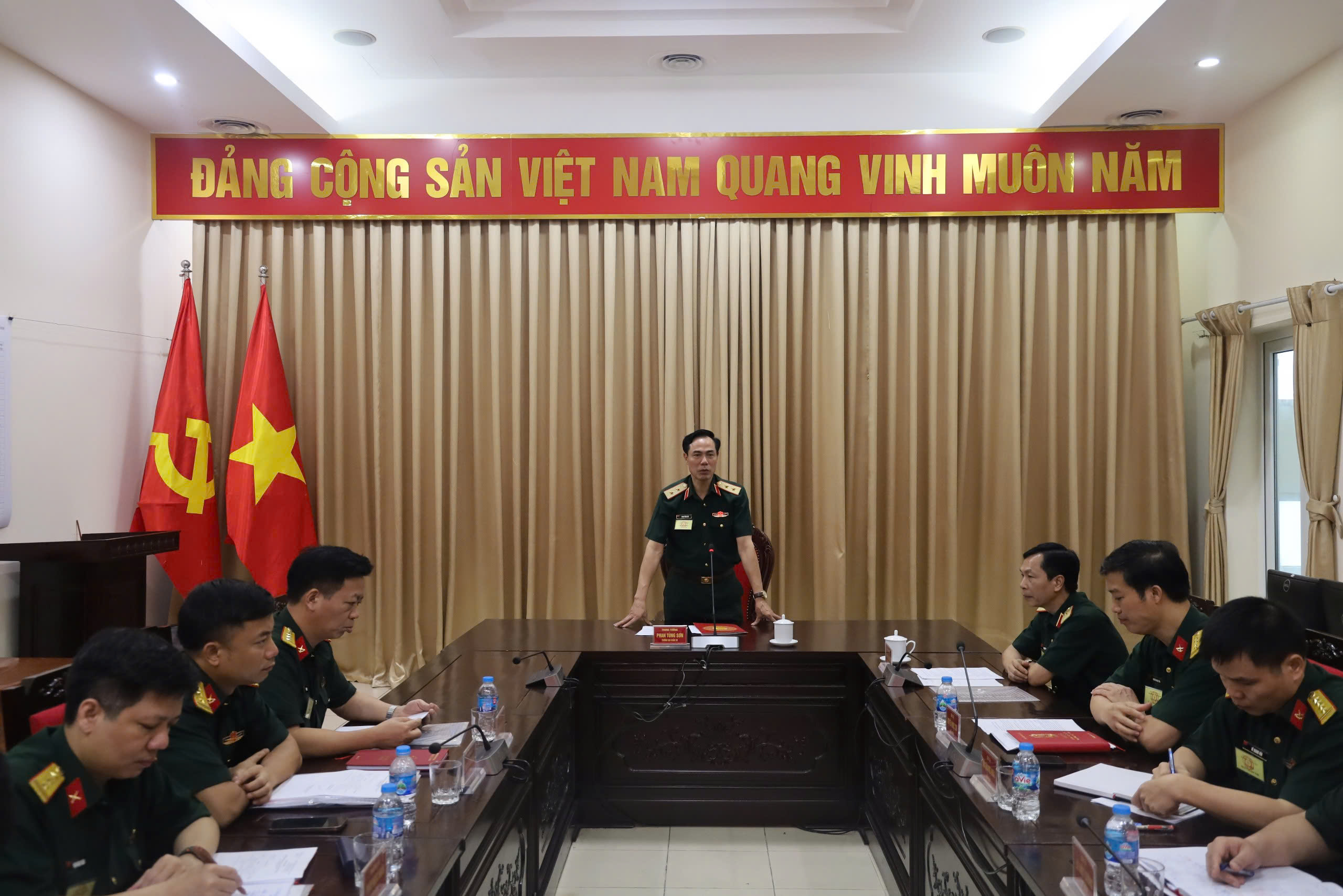 QUÁN TRIỆT SÂU KỸ QUY ĐỊNH, YÊU CẦU, BẢO ĐẢM CHẤM THI TUYỂN SINH CAO HỌC QUÂN SỰ NĂM 2026 NGHIÊM TÚC, CHẤT LƯỢNG
